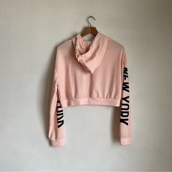 pink cropped new york hoodie - Picture 3 of 3